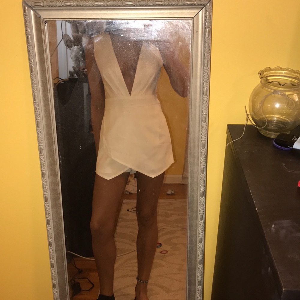 Romper - Picture 2 of 2